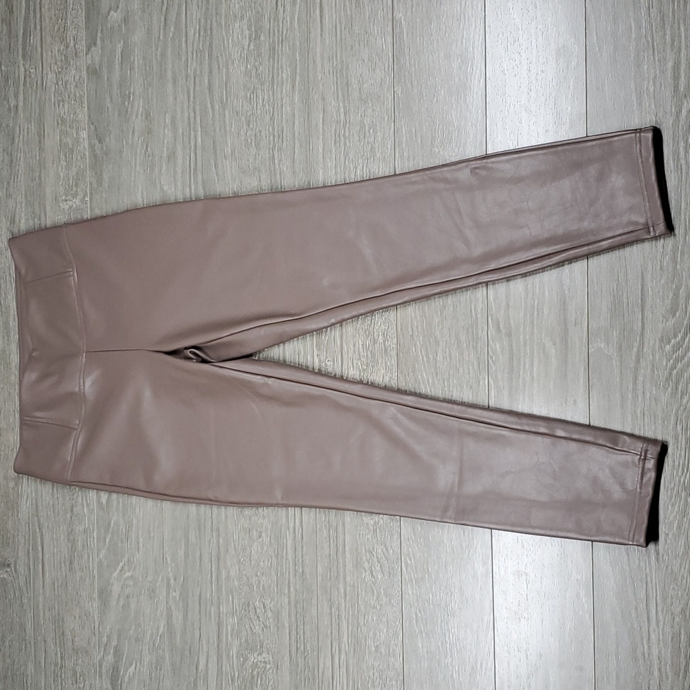 EUC Studio Badgley Mischka Faux Leather Leggings Size M